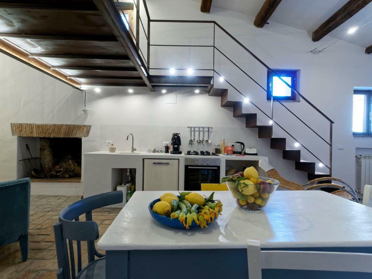 L'Arrocco - La Torre Col Mare Sul Tetto Leilighet Tarquinia Eksteriør bilde